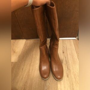 New Without Tag Brown Target Heel Boots